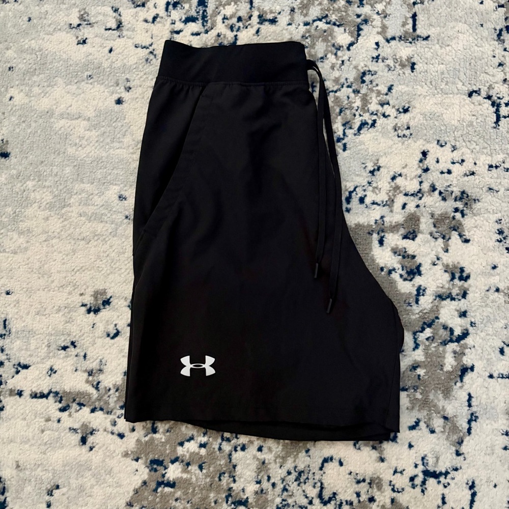 Under Armour Men’s Black Running Shorts With Speedpocket